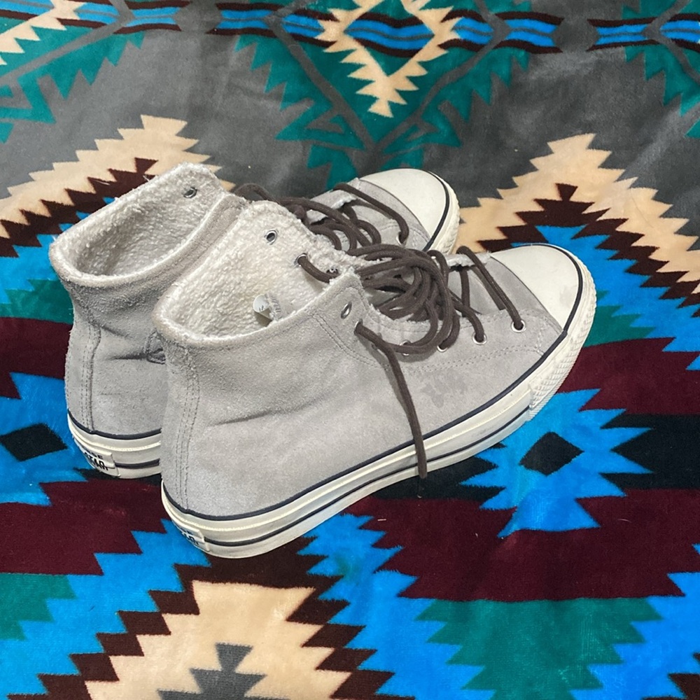 Women’s converse - Picture 3 of 7